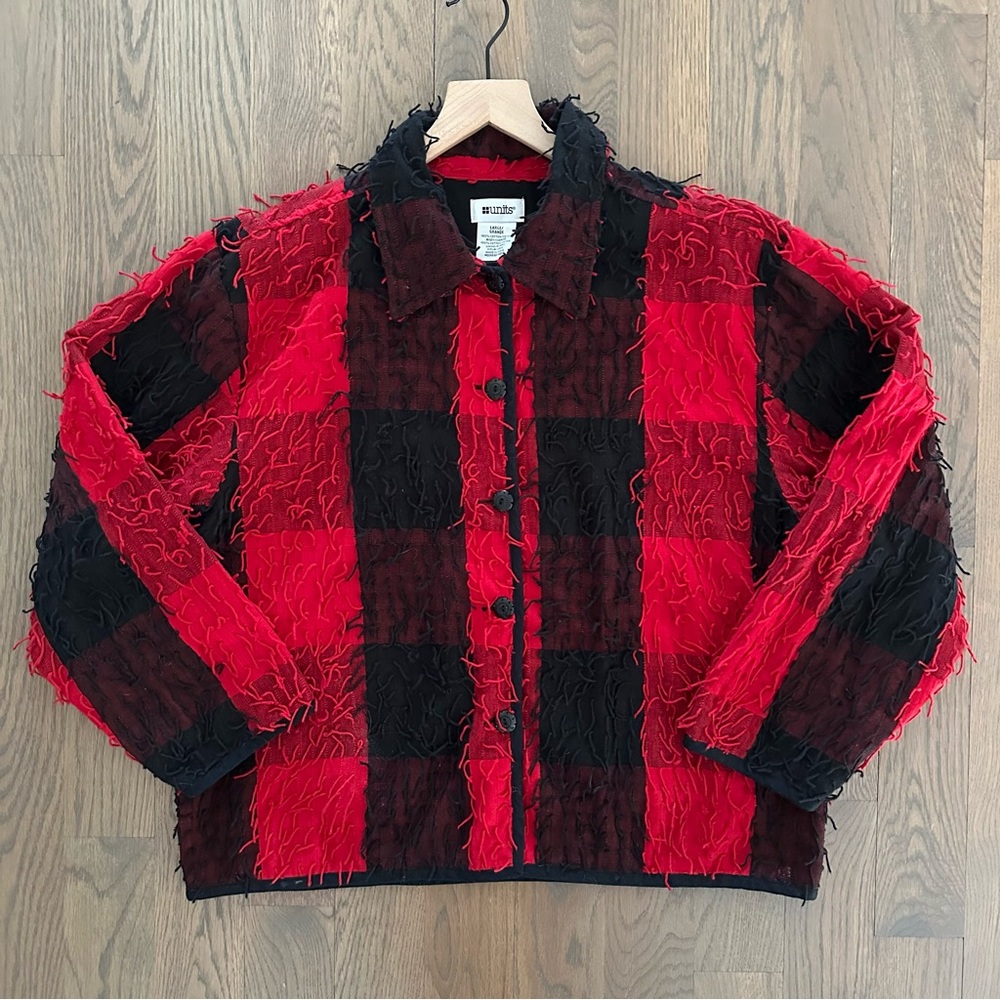 Vintage Fringed Collared Buffalo Check Chore Jacket in Red and Black Size Large